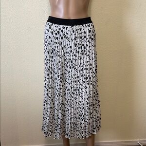 WD.NY- Black and White Polka Dot Pleated Skirt